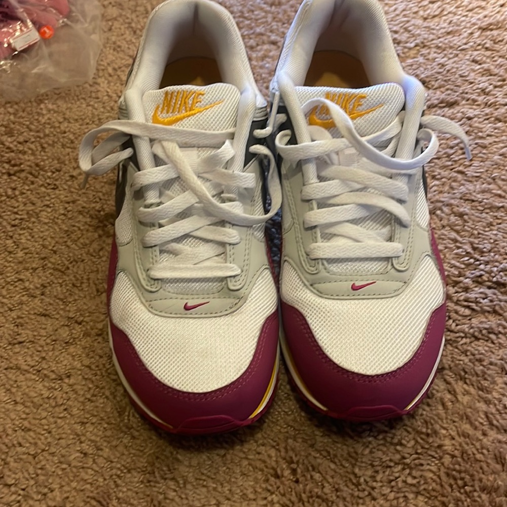 Women Nike sneakers